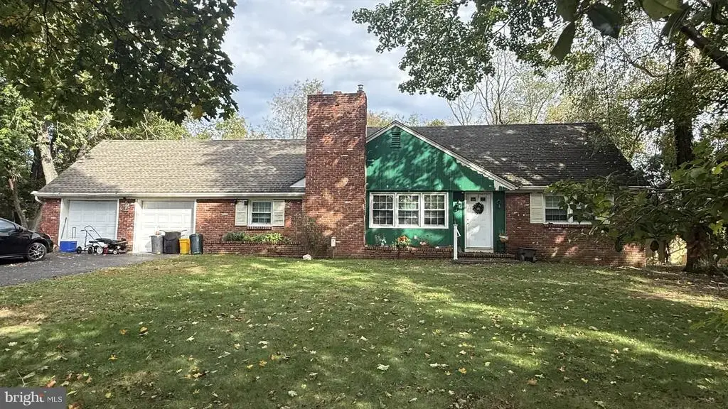 943 Old York Rd, HIGHTSTOWN