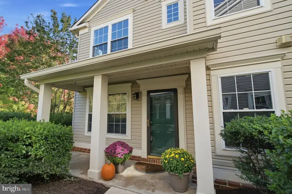 43414 Edgecliff Ter, ASHBURN