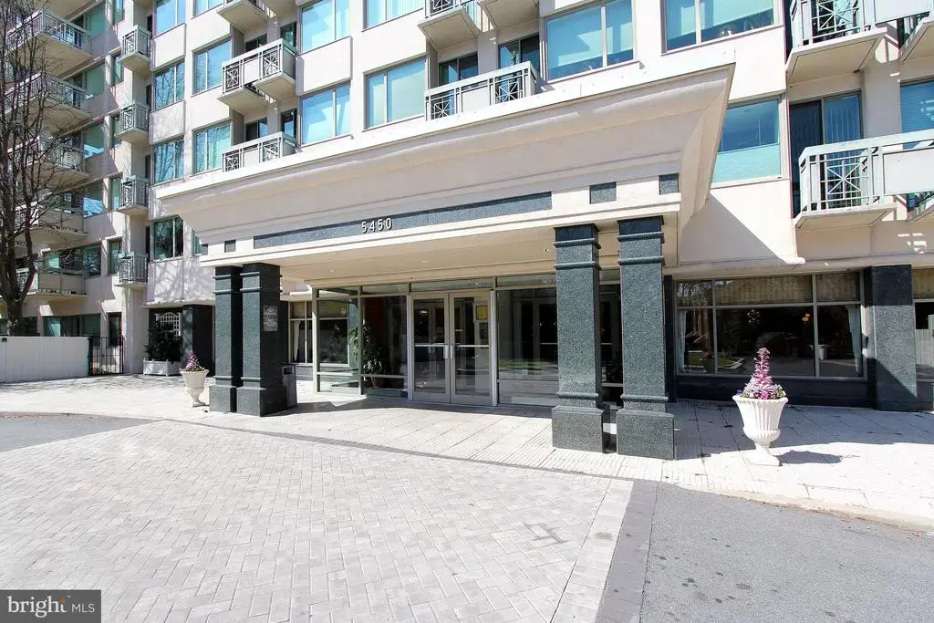 5450 Whitley Park Ter #610, BETHESDA
