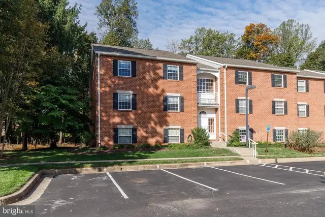 6 Stapleton Ct, Lutherville Timonium