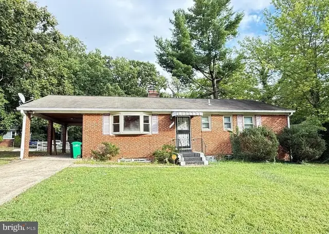 5000 Manor Ct, Oxon Hill