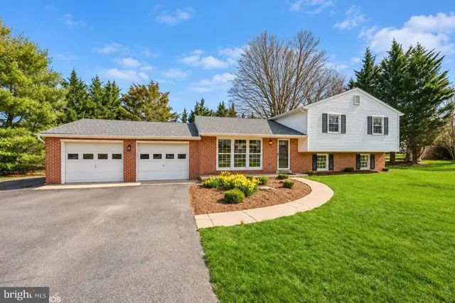 20917 Brooke Knolls Rd, Gaithersburg