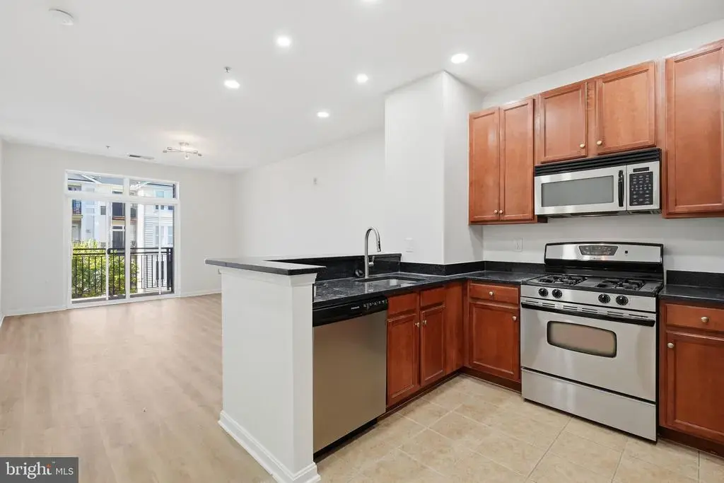 2655 Prosperity Ave #351, FAIRFAX