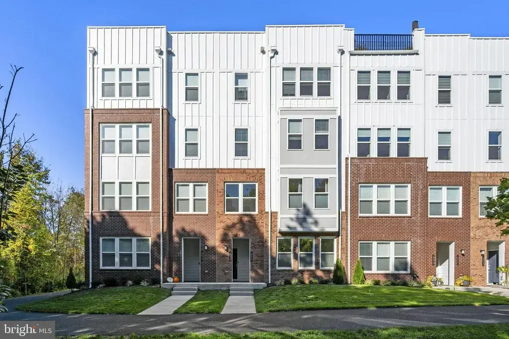 19937 Lavender Dust Sq, ASHBURN