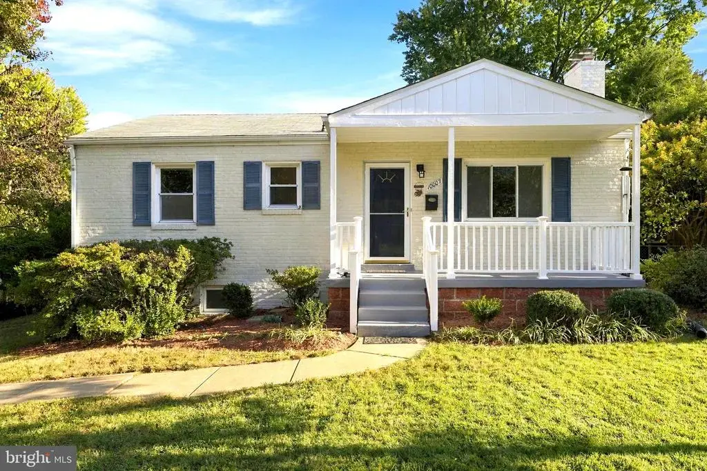 10007 Terry St, FAIRFAX