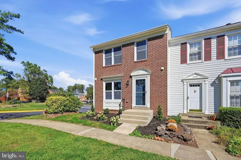 5551 Cabat Lake Ct, FAIRFAX