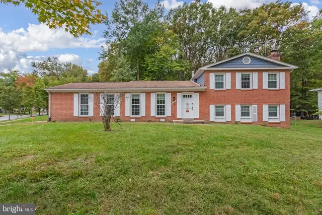 12301 Asbury Dr, Fort Washington