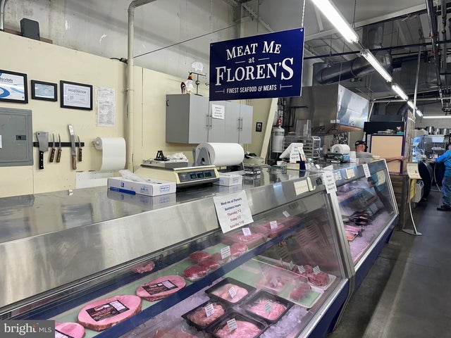 10 S Summit Ave, Reading