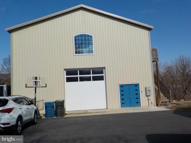 65 Campbell Rd, York