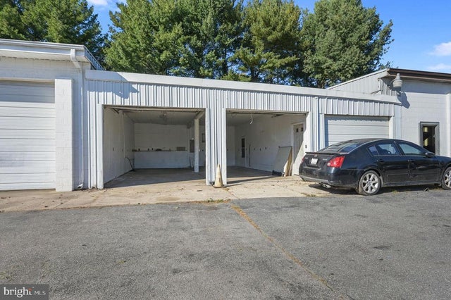 5382 North Dupont Highway, Dover