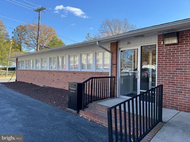 30 E Division St, Dover