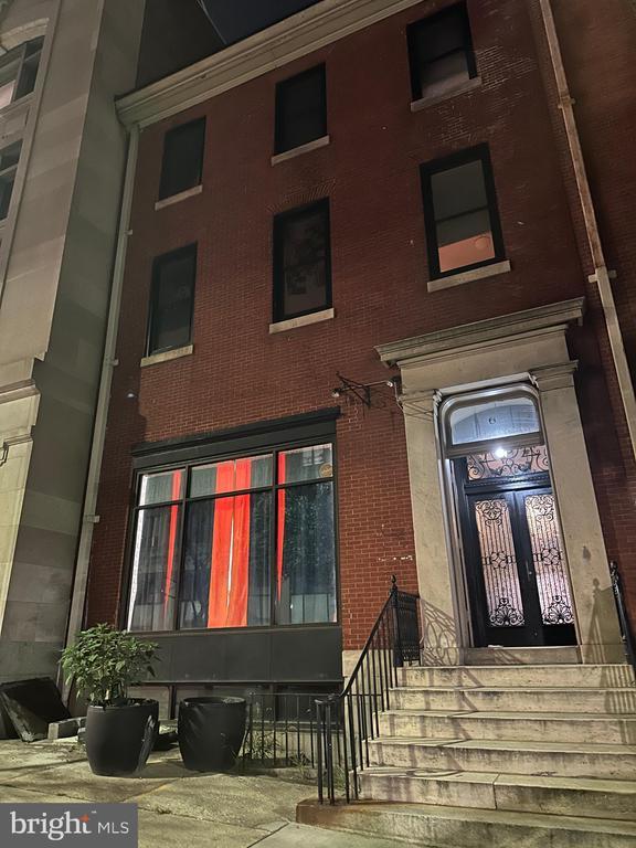 6 E Franklin St #1f, Baltimore