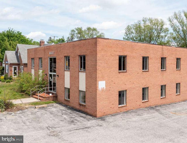 6607 York Rd, Baltimore