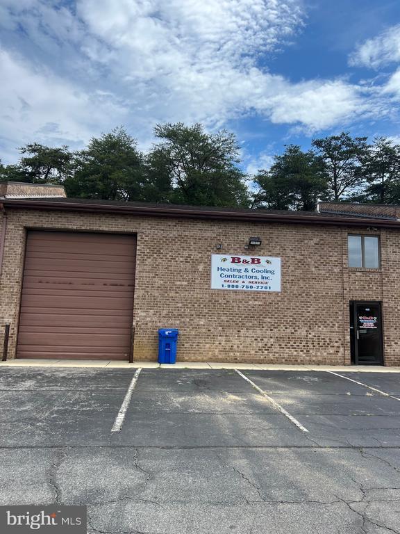 4475 Printers Ct, White Plains