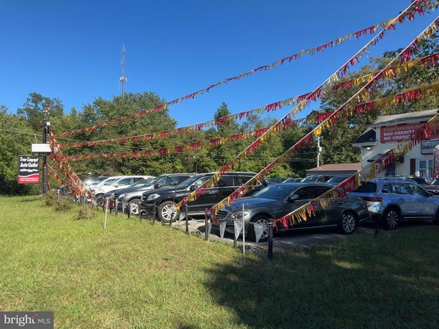 11750 Oak Manor Dr, Waldorf