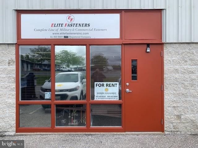 150 Airport Dr #11, Westminster