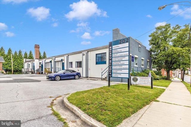 202 E Main St #b, Thurmont