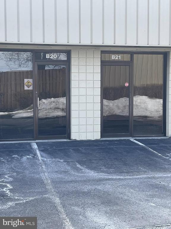 95 Monocacy Blvd #b20 & B21, Frederick