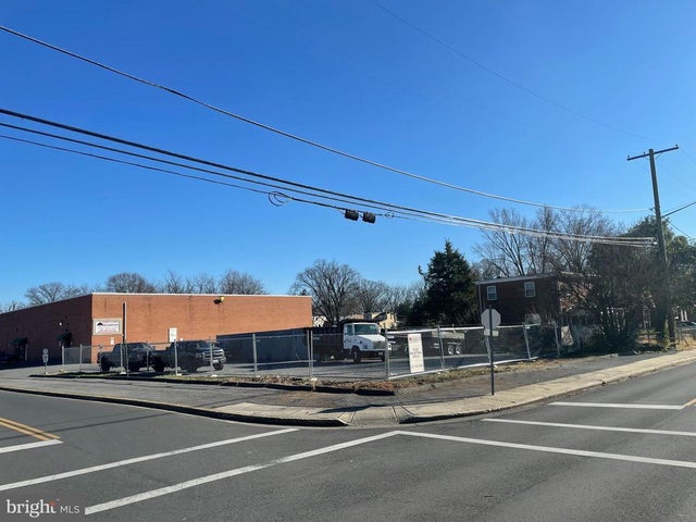 4517 34th St, Brentwood