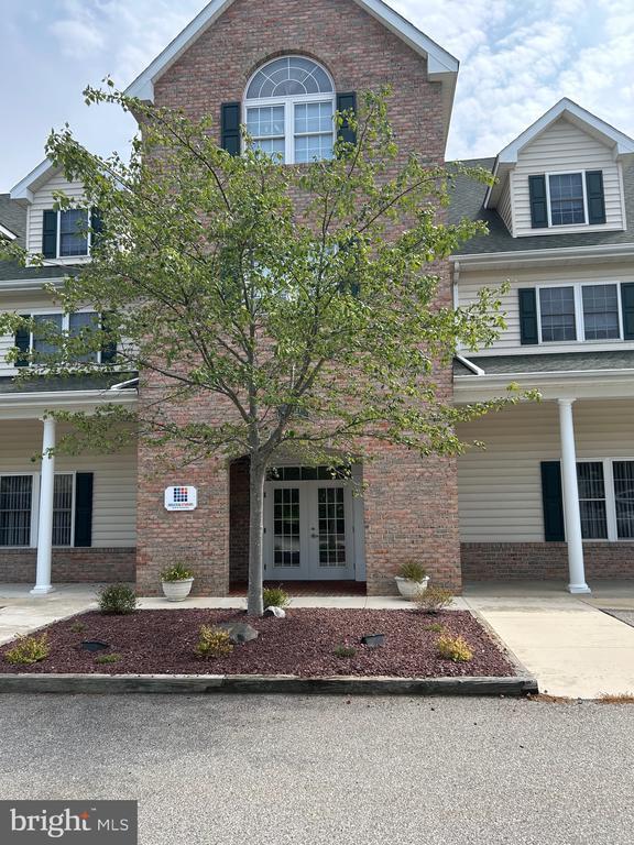 2201 Main St #1d, Chester