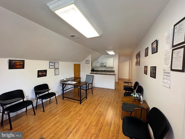 114 Saint Claire Pl #202, Stevensville