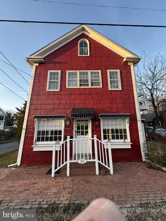 201 Tilghman, Oxford