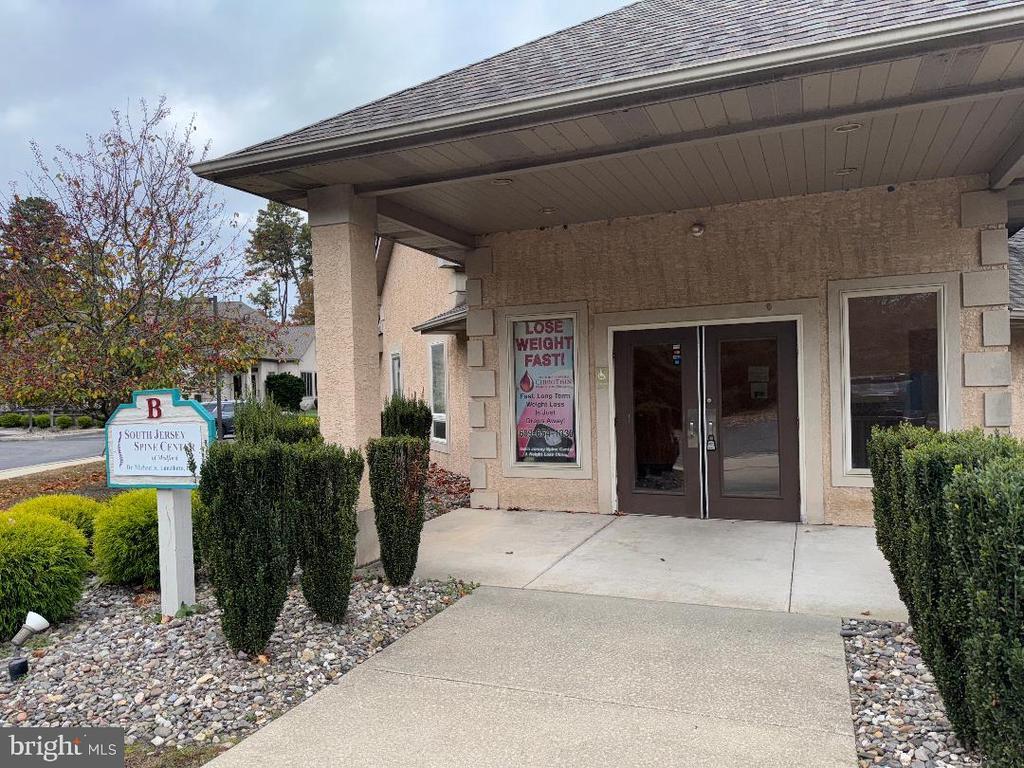 133 Jackson Road #b, MEDFORD