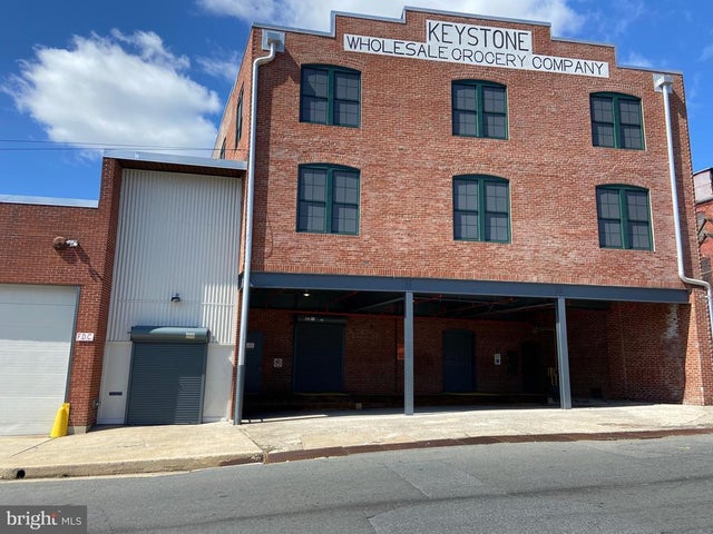 448 N 3rd St, Reading