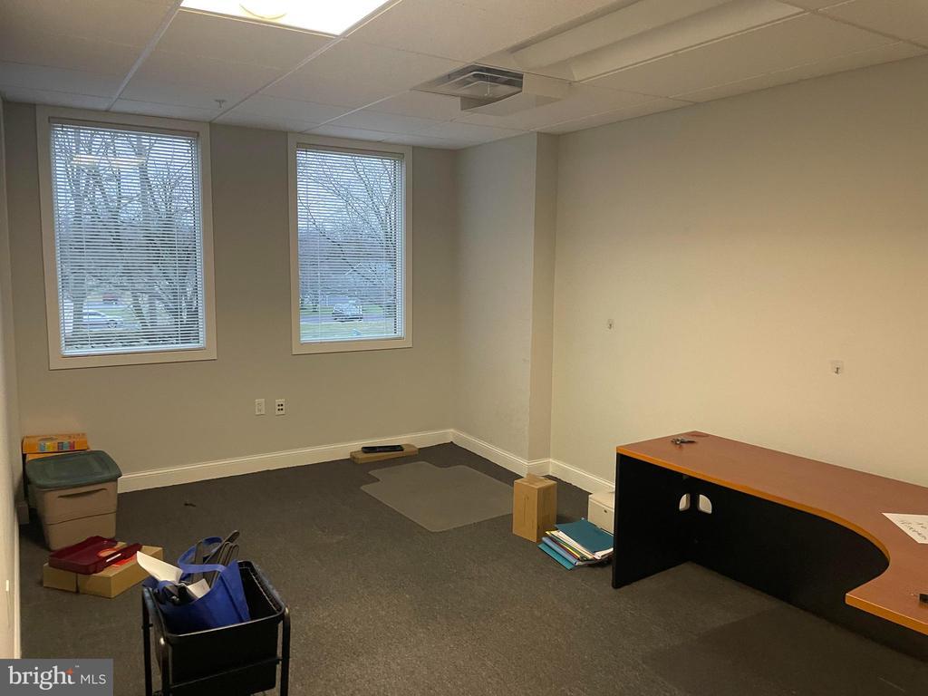 370 E Maple Ave #202, LANGHORNE