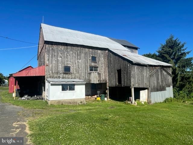 104 S Limekiln Pk, Chalfont