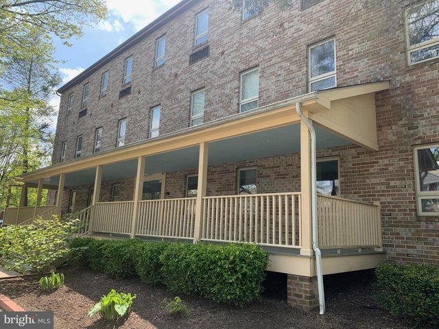 16 N Franklin St #206, Doylestown