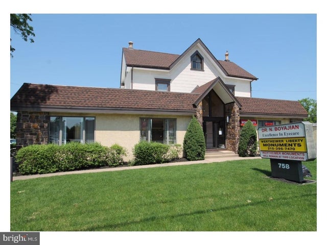 758 2nd Street Pike #3 Floor, Southampton