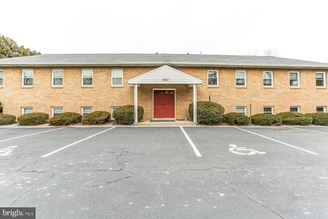 1525 Cedar Cliff Dr #201, Camp Hill