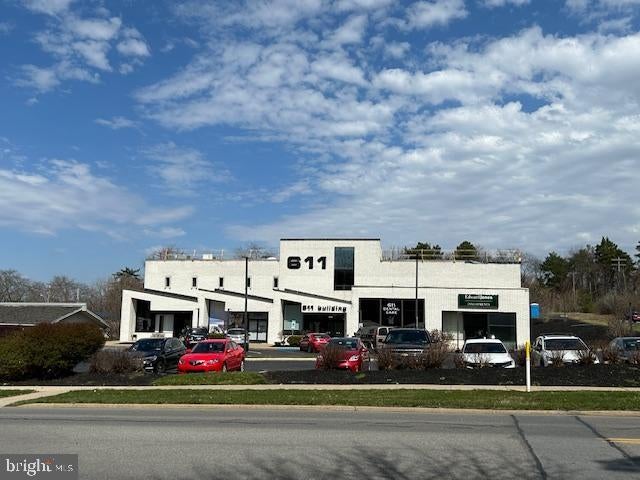611 University Dr #212, State College