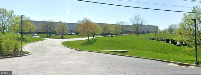 100 Cheshire Court #101, Valley Township