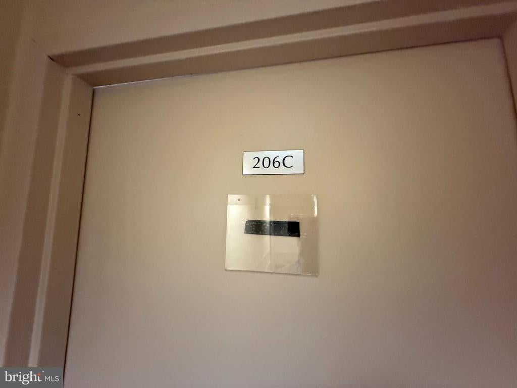 1254 W Chester Pike #206c, HAVERTOWN