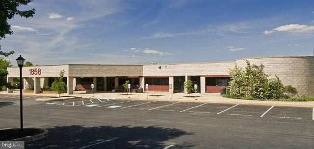 1858 Charter Lane #202 & 204, Lancaster