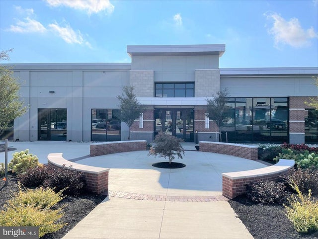 1740 Hempstead Rd, Lancaster