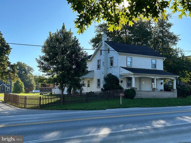 235 Hartman Bridge Rd, Ronks