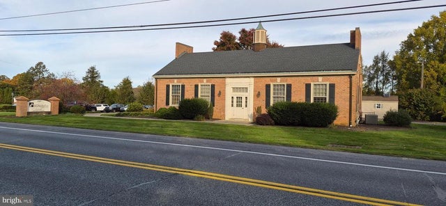 2127 New Holland Pike, Lancaster