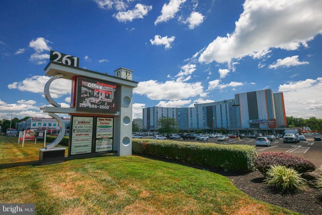 261 Old York Rd, Jenkintown