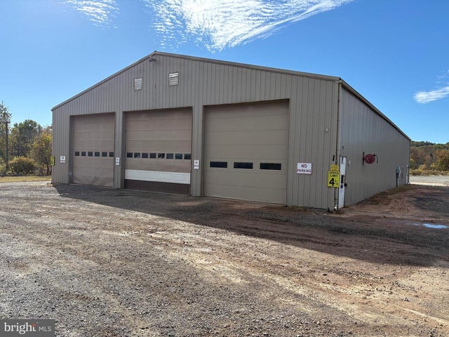 858 Gravel Pike, Palm