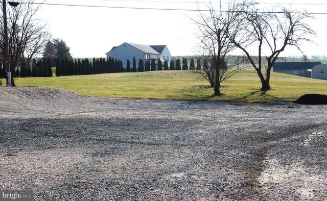 4280 W Market St, York