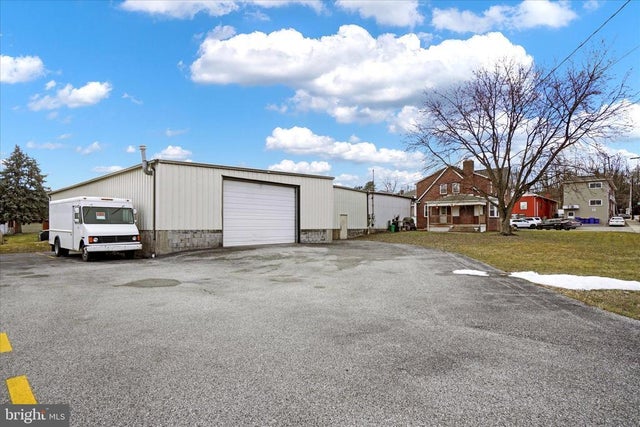 20 E Eleventh Ave #a, York