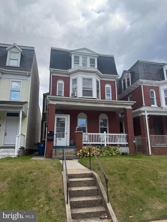 1422 W Market St, York