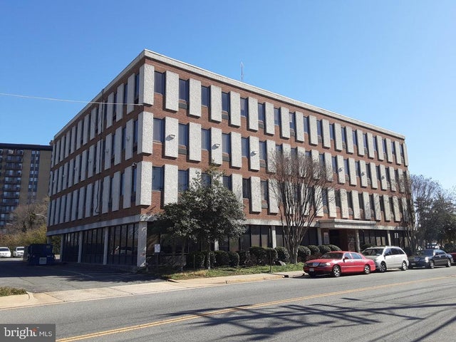 6121 Lincolnia Rd #403, Alexandria