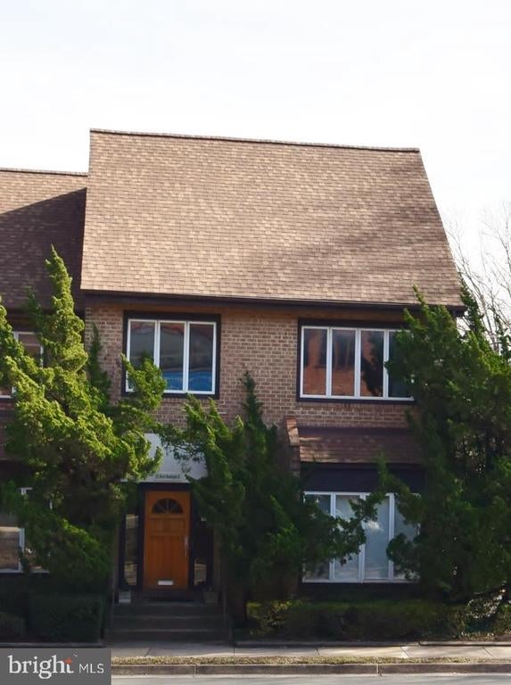 252 Washington St N, Falls Church