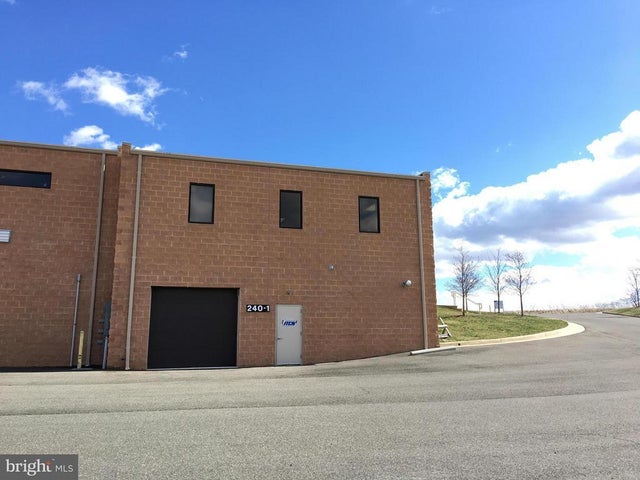 240 Airport Rd #1, Winchester