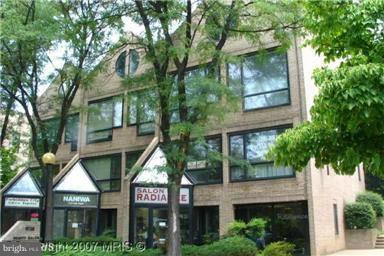 6728 Curran St, Mclean