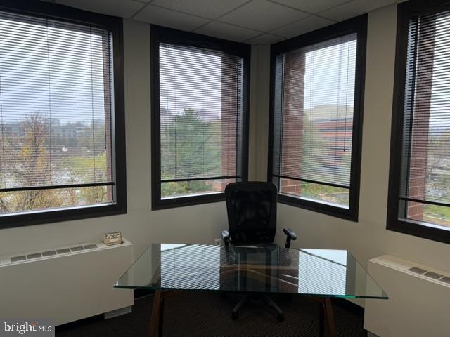 1749 Old Meadow Rd, Mclean